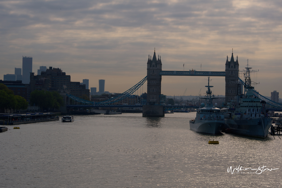 Window, London, square mile, Faraway Tallness, Homebound