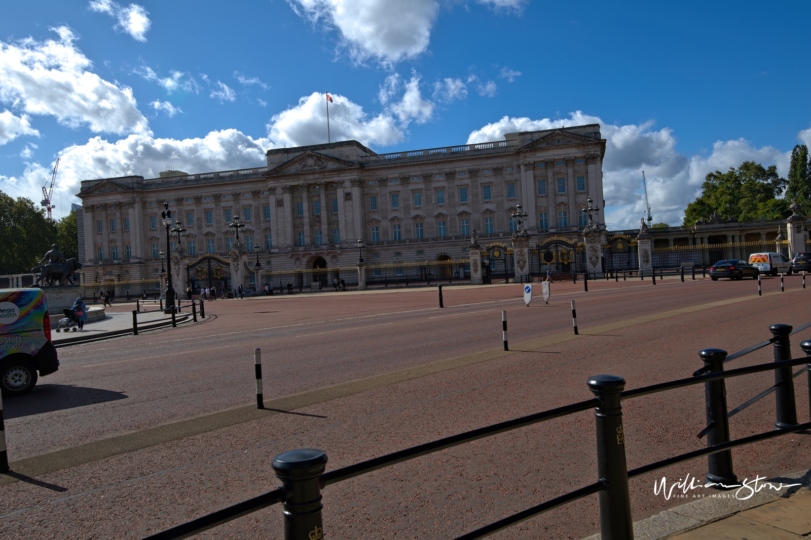 Fine Art, Limited Edition, Buckingham To The Left, London.